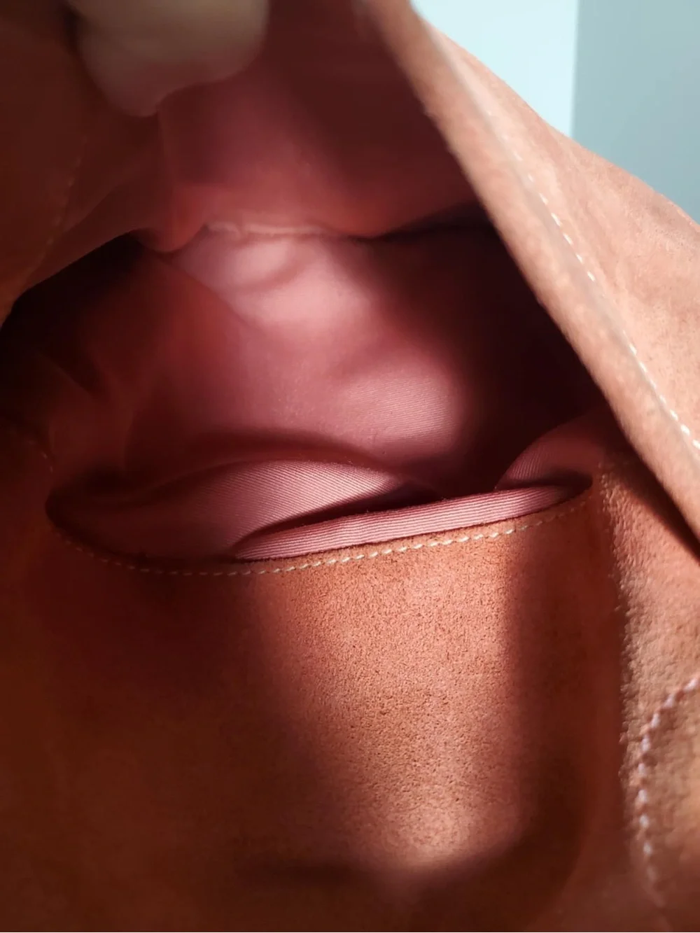 Coach Y2K SoHo Messenger Bag Coral Suede 8A21